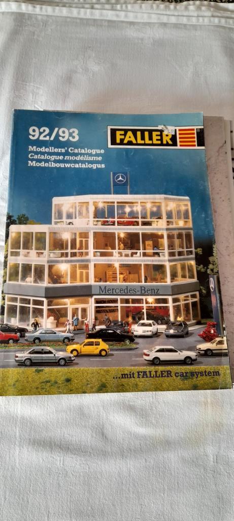 5 Modelspoor Catalogi 92/93, Hobby en Vrije tijd, Modeltreinen | H0, Gebruikt, Boek, Tijdschrift of Catalogus, Gelijkstroom of Wisselstroom