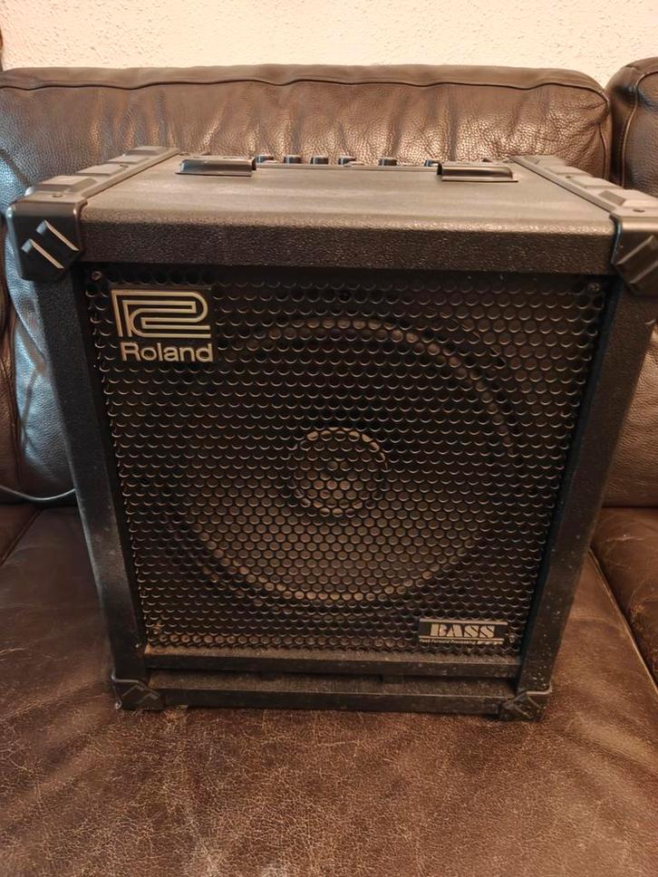 Roland Cube-100 Bass Combo - Goede staat, Muziek en Instrumenten, Versterkers | Bas en Gitaar, Gebruikt, Basgitaar, 100 watt of meer
