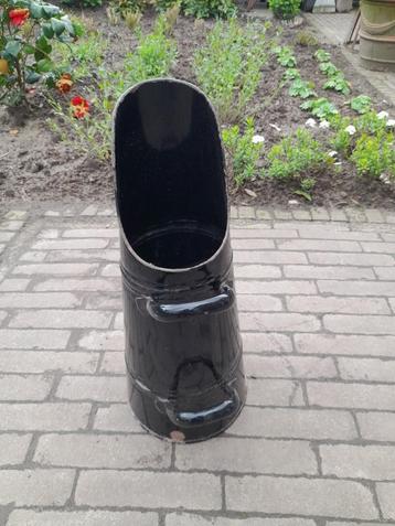 Kolenkit, zwart emaille, antiek, brocante beschikbaar voor biedingen