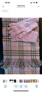 Burberry sjaal en handschoenen in geschenkdoos, Ophalen of Verzenden, Nieuw, Maat 46/48 (XL) of groter, Sjaal