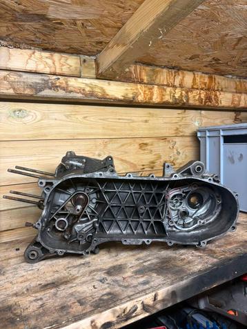 M08 dd dubbelgelgerd carter gilera runner 180 beschikbaar voor biedingen