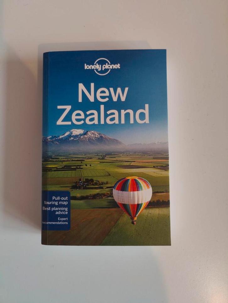 Lonely planet - New Zealand -LP- 17e, Boeken, Reisgidsen, Zo goed als nieuw, Reisgids of -boek, Europa, Overige merken, Ophalen of Verzenden