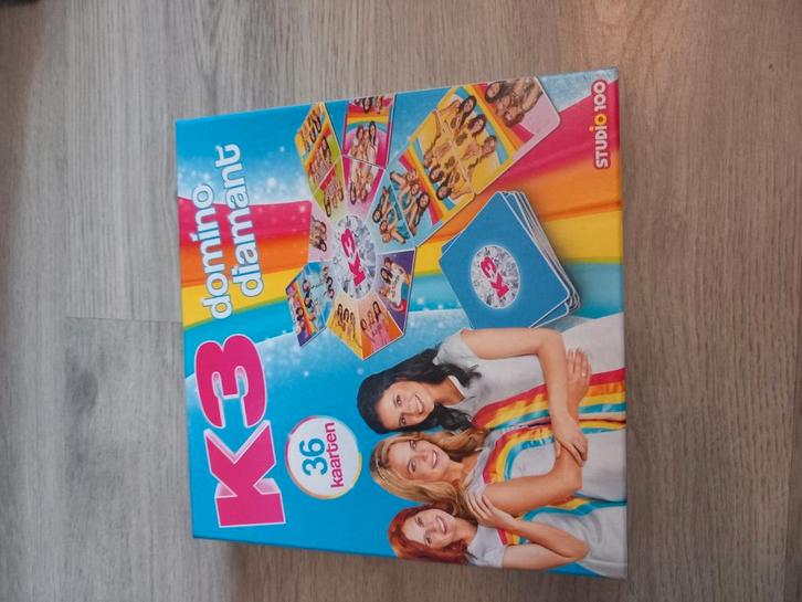 K3 Domino - Diamant, Boeken, Humor, Zo goed als nieuw, Ophalen of Verzenden