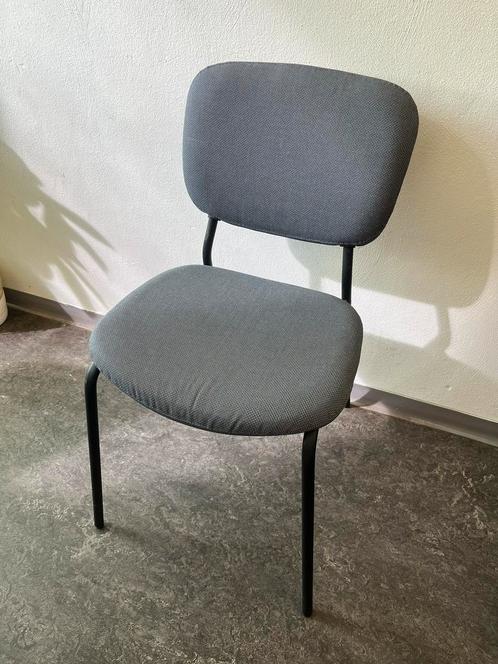 Gave eetkamerstoel, donkergrijs, Huis en Inrichting, Stoelen, Zo goed als nieuw, Eén, Blauw, Ophalen