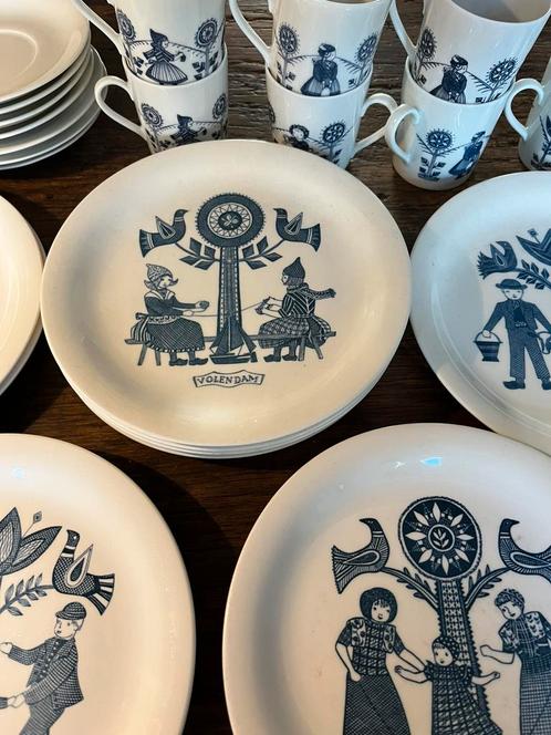 Royal Sfinx 14 kopjes 11 borden en 7 schotels, Antiek en Kunst, Antiek | Servies los, Ophalen of Verzenden