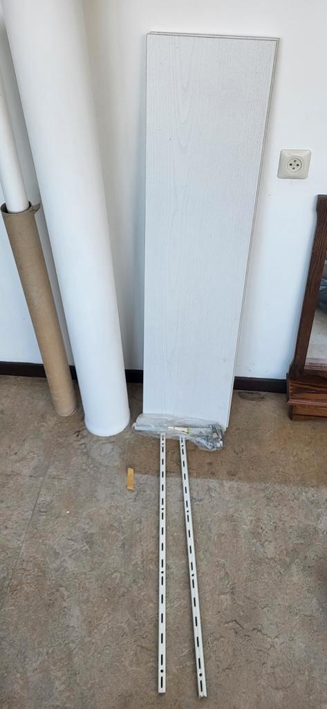 2 Planken met Ophangsysteem, Huis en Inrichting, Woonaccessoires | Wandplanken en Boekenplanken, Zo goed als nieuw, Ophalen