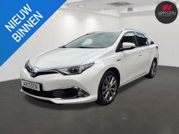 Toyota Auris Touring Sports 1.8 Hybrid Executive Go beschikbaar voor biedingen