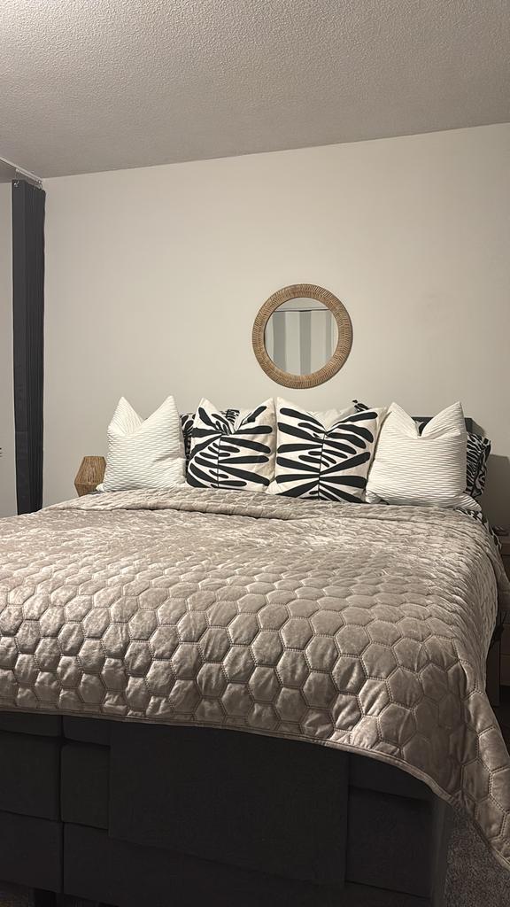 Kamer te huur in Spijkenisse (incl. voorzieningen), Huizen en Kamers, Kamers te huur, Overige regio's