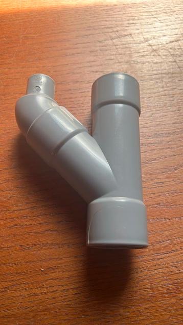 PVC Y-stuk met beluchter voor wasmachine en droger beschikbaar voor biedingen