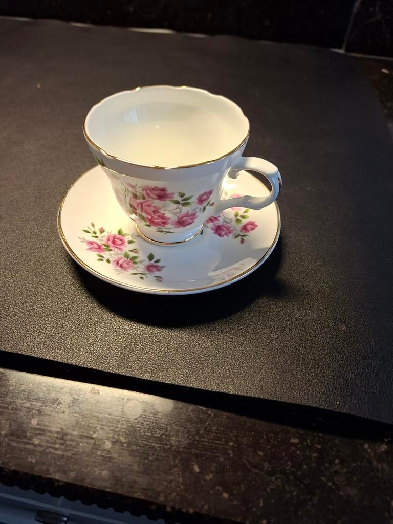 Crown Trent Kop en Schotel, Huis en Inrichting, Keuken | Servies, Ophalen, Overige stijlen, Kop(pen) en/of Schotel(s)