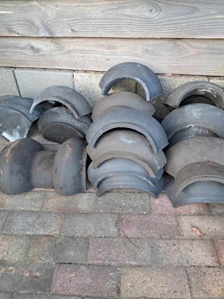 Romaanse dakpannen met zij- en nokvorsten., Doe-het-zelf en Verbouw, Dakpannen en Dakbedekking, Gebruikt, Dakpannen, Steen of Klei