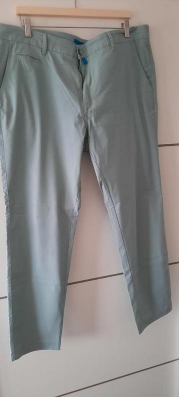 Pierre Cardin Lyon Olijfgroen W42 L32 - Zo goed als nieuw! beschikbaar voor biedingen
