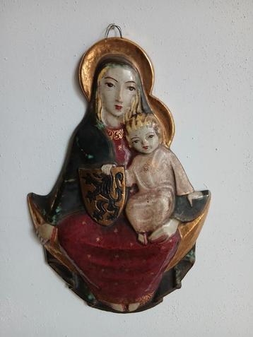 Joost Maréchal Terracotta Maria met Kind beschikbaar voor biedingen