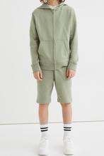 H&M tweedelige set licht kakigroen vest en short maat 170, H&M, Nieuw, Ophalen of Verzenden, Setje