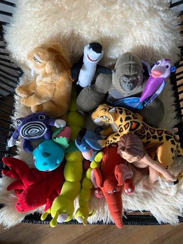 Veel (Disney) knuffels  beschikbaar voor biedingen