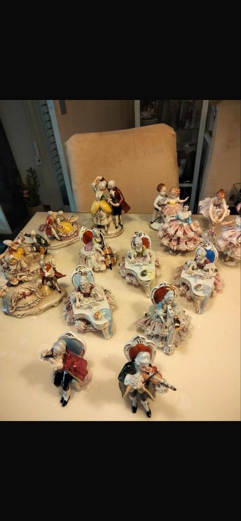 Dresden Porseleinen Beeldjes 18e Eeuw Collectie, Antiek en Kunst, Antiek | Porselein, Ophalen of Verzenden
