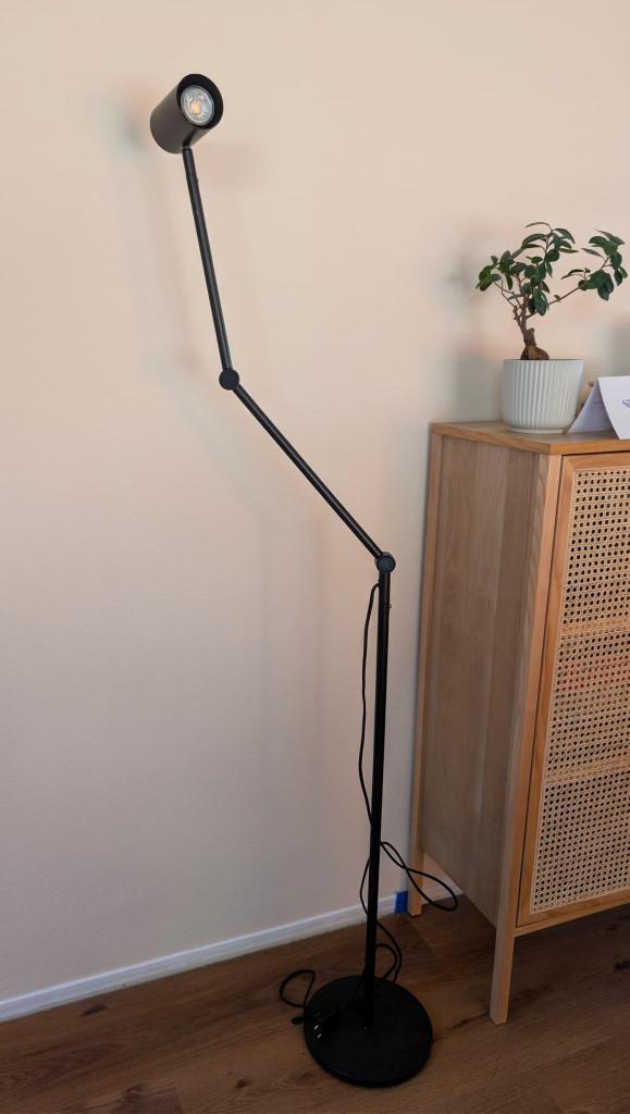 NYMÅNE Staande/leeslamp, antraciet, Huis en Inrichting, Lampen | Vloerlampen, Gebruikt, 150 tot 200 cm, Metaal, Ophalen