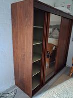 Houten schuifdeurkast met planken, Ophalen of Verzenden