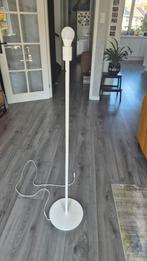 skaftet ikea staande lamp WIT, Huis en Inrichting, Lampen | Vloerlampen, Ophalen, Zo goed als nieuw