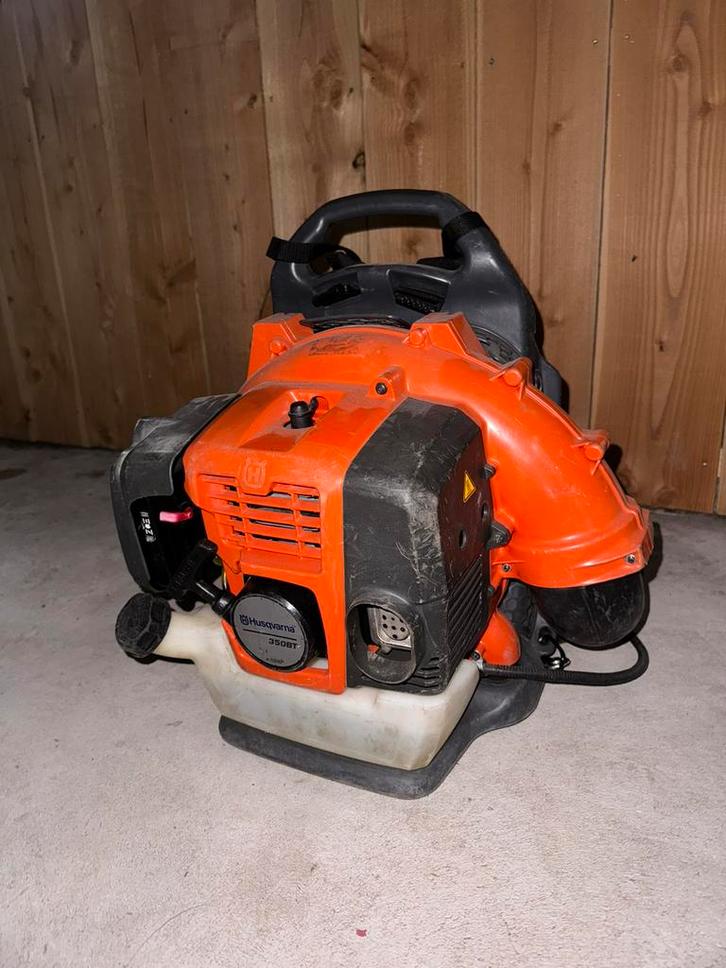 Husqvarna bladblazer 350 BT 2016, Tuin en Terras, Bladblazers, Zo goed als nieuw, Benzine, Ophalen of Verzenden