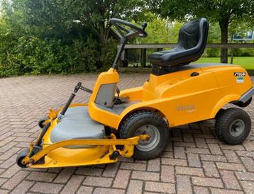 Stiga Villa Elegance frontmaaier 12,5k Hydrostaat Mulch beschikbaar voor biedingen