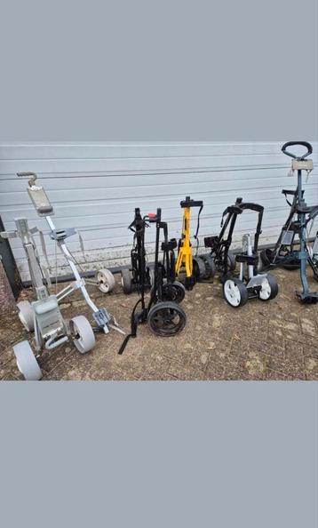 Golftrolleys golftassen beschikbaar voor biedingen