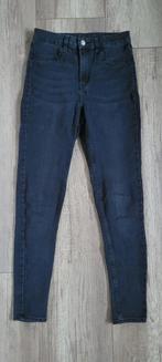 High waist jeans zwart - Maat 36/S (H&M), W28 - W29 (confectie 36), H&M, Ophalen of Verzenden, Zo goed als nieuw