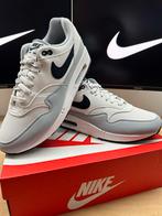 Nike Air Max 1 Platinum Tint Dark Obsidian (maat 44), Nieuw, Ophalen of Verzenden, Sneakers of Gympen, Overige kleuren