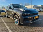Lynk & co 01 1.5 261pk 360 Zwart PHEV 7DCTH, Auto's, Stof, 1800 kg, 4 cilinders, USB