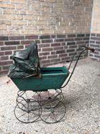 Antieke poppenwagen, Ophalen