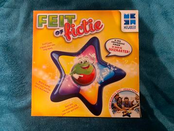 Feit of fictie spel beschikbaar voor biedingen