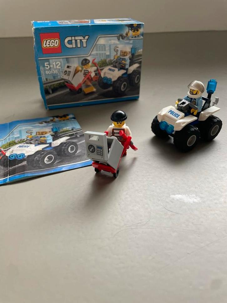 Lego city politie en boef 60135, Kinderen en Baby's, Speelgoed | Duplo en Lego, Zo goed als nieuw, Ophalen of Verzenden