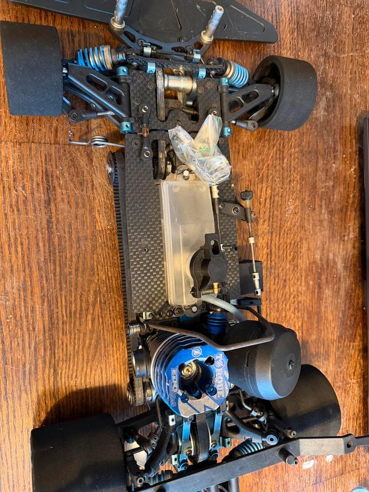 Shepherd velox met picco motor nu 199,95 weg is weg, Hobby en Vrije tijd, Modelbouw | Radiografisch | Auto's, Zo goed als nieuw