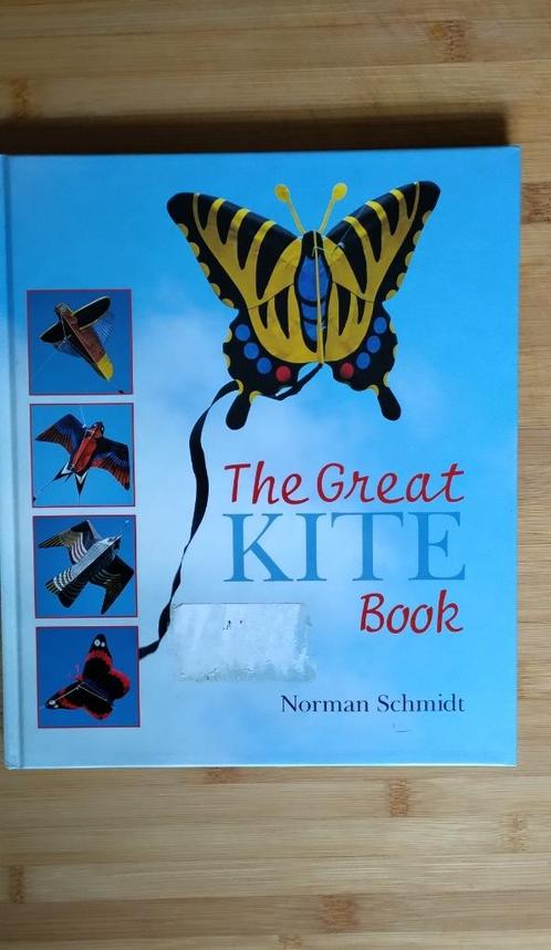 The Great Kite Book - Norman Schmidt (Engels) 1997 - (ISBN 1, Sport en Fitness, Vliegeren, Zo goed als nieuw, Toebehoren, Ophalen of Verzenden