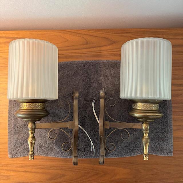 2 wandlampen, messing, glas, antiek, barok, brocante, jr 50, Huis en Inrichting, Lampen | Wandlampen, Zo goed als nieuw, Glas