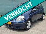 Toyota Yaris 1.0 VVT-i Terra *I.Z.G.ST.*, Stof, Gebruikt, 4 cilinders, Origineel Nederlands