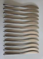 12 Wedgwood dinermessen, Ophalen of Verzenden, Zo goed als nieuw, Rvs of Chroom, Vaatwasserbestendig