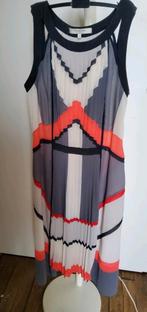 Zomerjurkje BCBG Maxazria, maat xs, prachtige belijning, Overige kleuren, Ophalen of Verzenden, Zo goed als nieuw, Maat 34 (XS) of kleiner