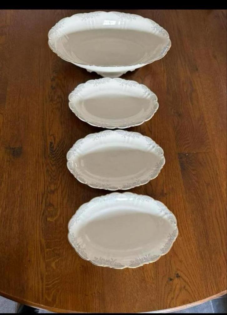 Hutschenreuther Schalen - Diverse Maten, Huis en Inrichting, Keuken | Servies, Gebruikt, Schaal of Schalen, Overige stijlen, Porselein