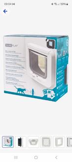 Sureflap microchip  s katteluik grijs/wit 7x21x21, Dieren en Toebehoren, Ophalen of Verzenden, Zo goed als nieuw