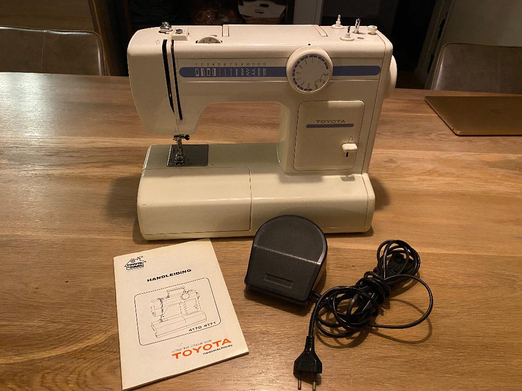 Toyota 4171 naaimachine, Ophalen of Verzenden, Gebruikt, Naaimachine, Overige merken