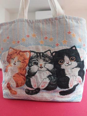 Schouder shopper met poezen print  beschikbaar voor biedingen