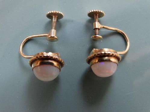 14 karaat gouden oorknoppen met opaal, opalen, 585 c schroef, Sieraden, Tassen en Uiterlijk, Antieke sieraden, Oorbellen, Goud