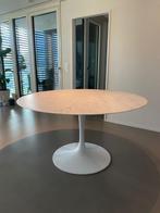 Design eettafel Ø137 cm carrara marmer in Bauhaus stijl, Huis en Inrichting, Tafels | Eettafels, Overige materialen, Auhaus, Modernistisch, Elegant, Tijdloos