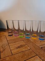 Set van 6 shotglaasjes met gekleurde bodem, Verzamelen, Glas en Borrelglaasjes, Ophalen of Verzenden, Gebruikt, Borrel- of Shotglas