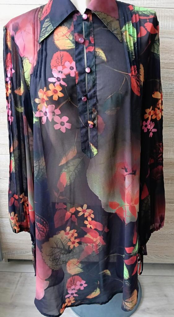 It's A Daite maat 38, Kleding | Dames, Blouses en Tunieken, Zo goed als nieuw, Maat 38/40 (M), Ophalen of Verzenden