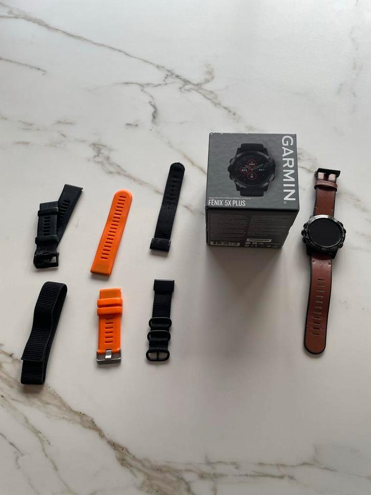 Garmin Fenix 5 Plus - GPS sporthorloge, Sieraden, Tassen en Uiterlijk, Sporthorloges, Gebruikt, Android, Zwart, Afstand, Waterdicht