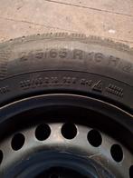 Winterbanden Renault Kadjar - 215/65 R16, Auto-onderdelen, Banden en Velgen, Ophalen, 16 inch, Banden en Velgen, Winterbanden