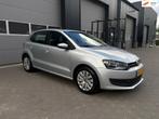 Volkswagen Polo 1.4-16V Trendline 5drs|Airco|Parkeersensoren, Voorwielaandrijving, Gebruikt, Zwart, 4 cilinders