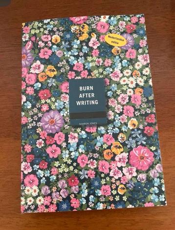 Burn After Writing - Sharon Jones (Nieuw) beschikbaar voor biedingen